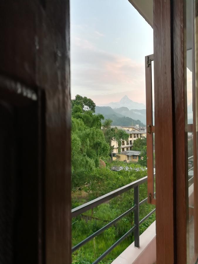 Obey Guest House Pokhara Extérieur photo