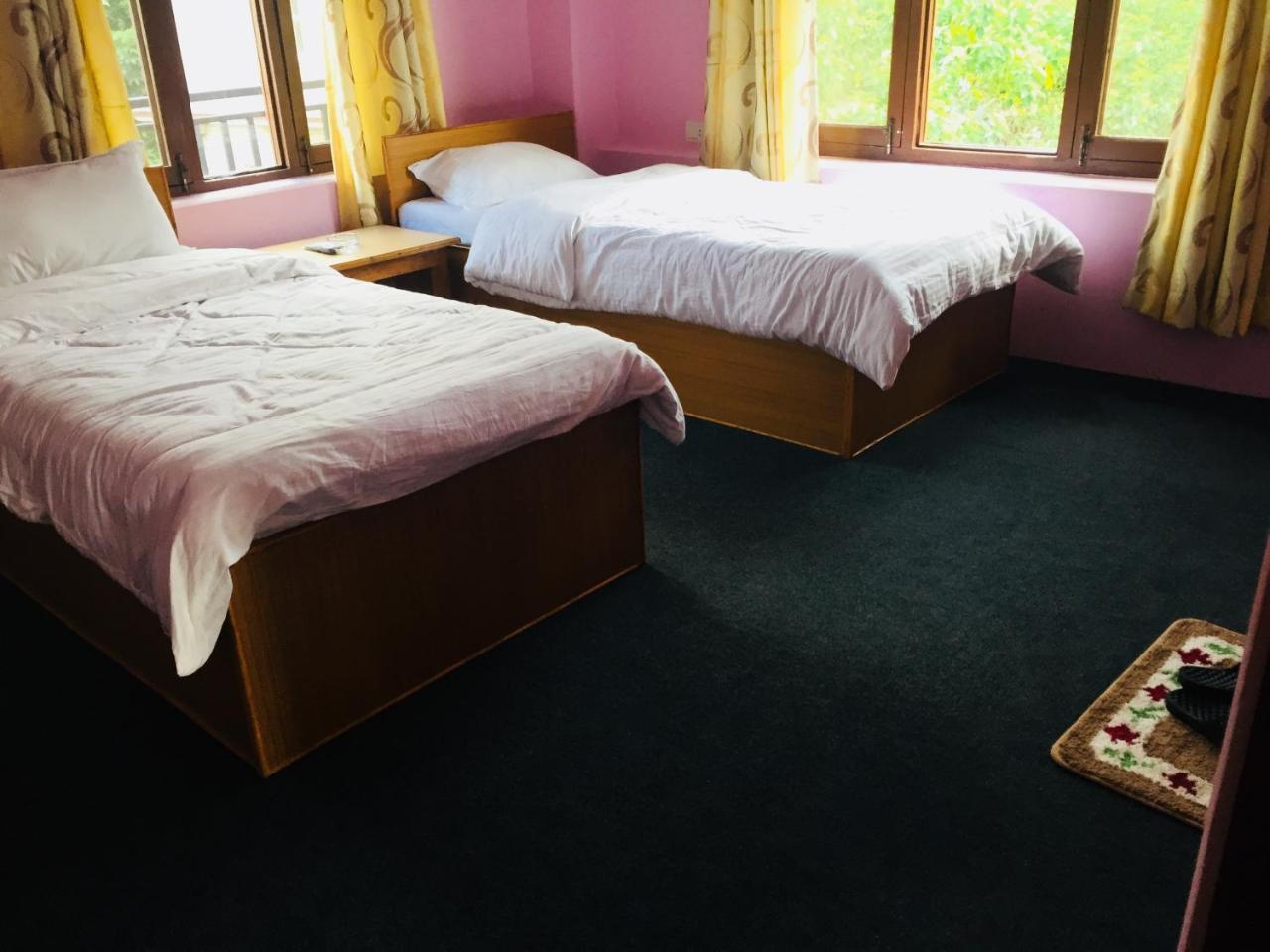 Obey Guest House Pokhara Extérieur photo