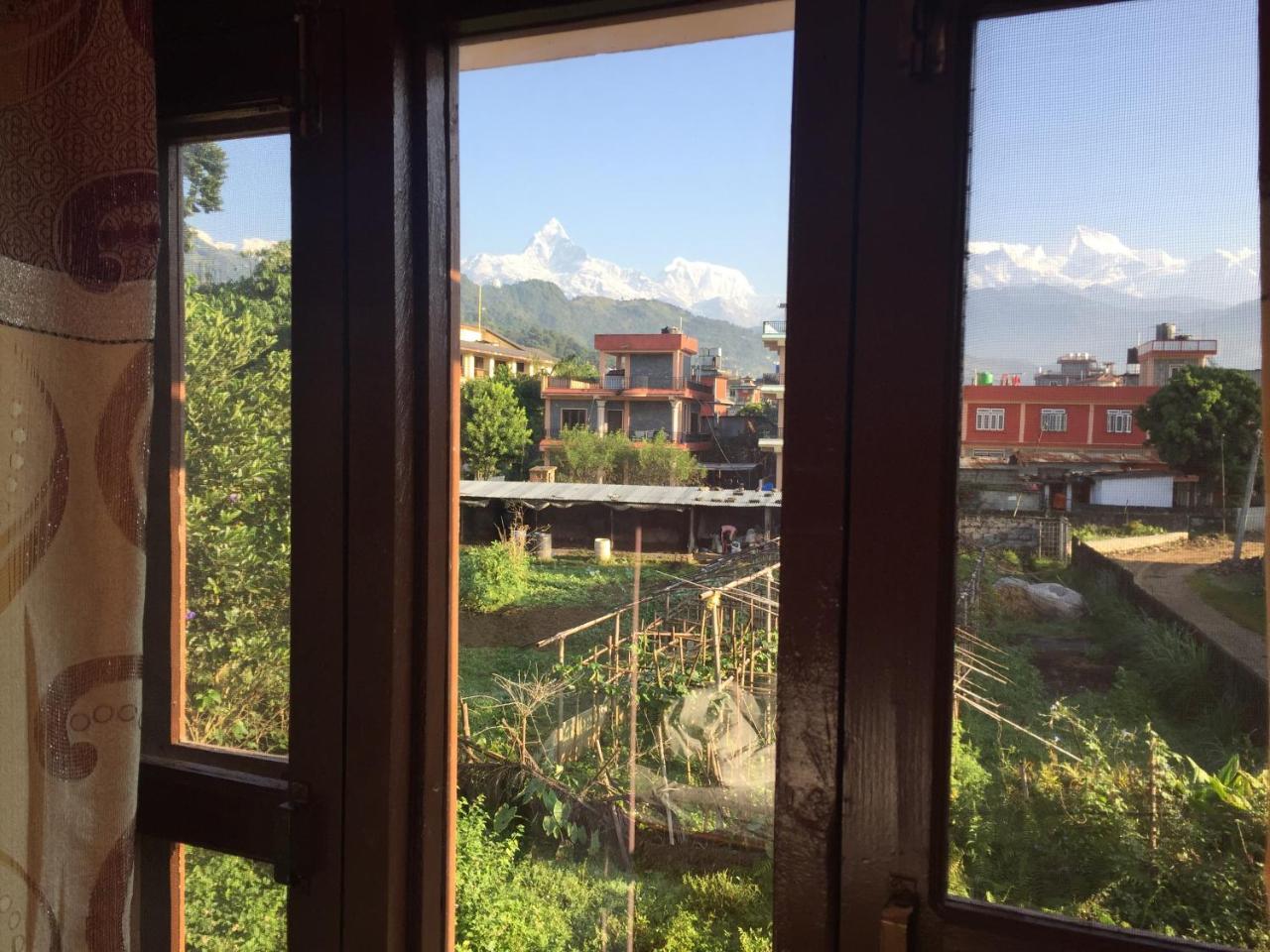Obey Guest House Pokhara Extérieur photo