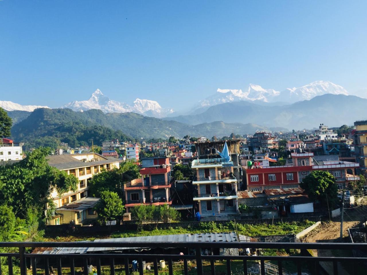 Obey Guest House Pokhara Extérieur photo