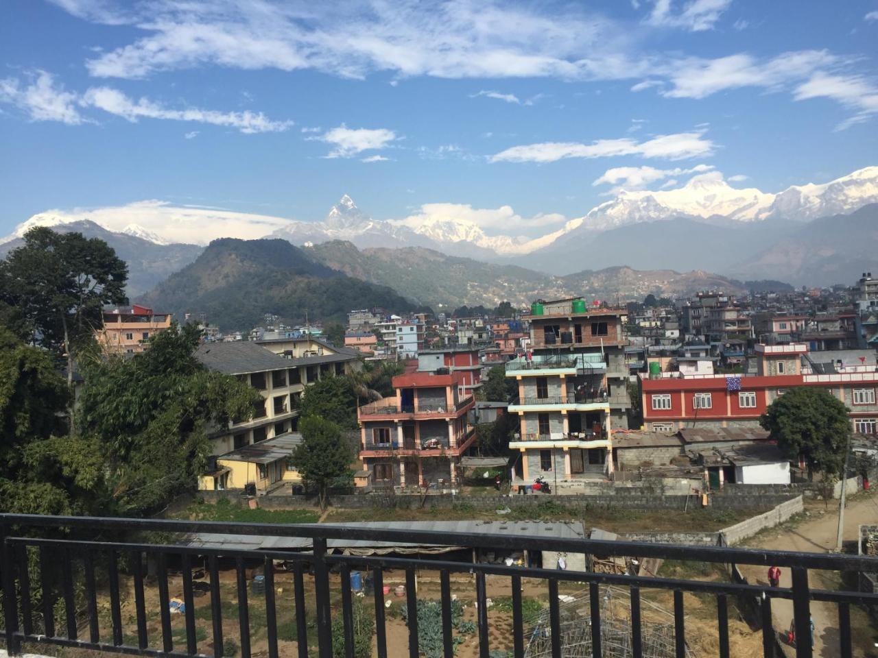 Obey Guest House Pokhara Extérieur photo
